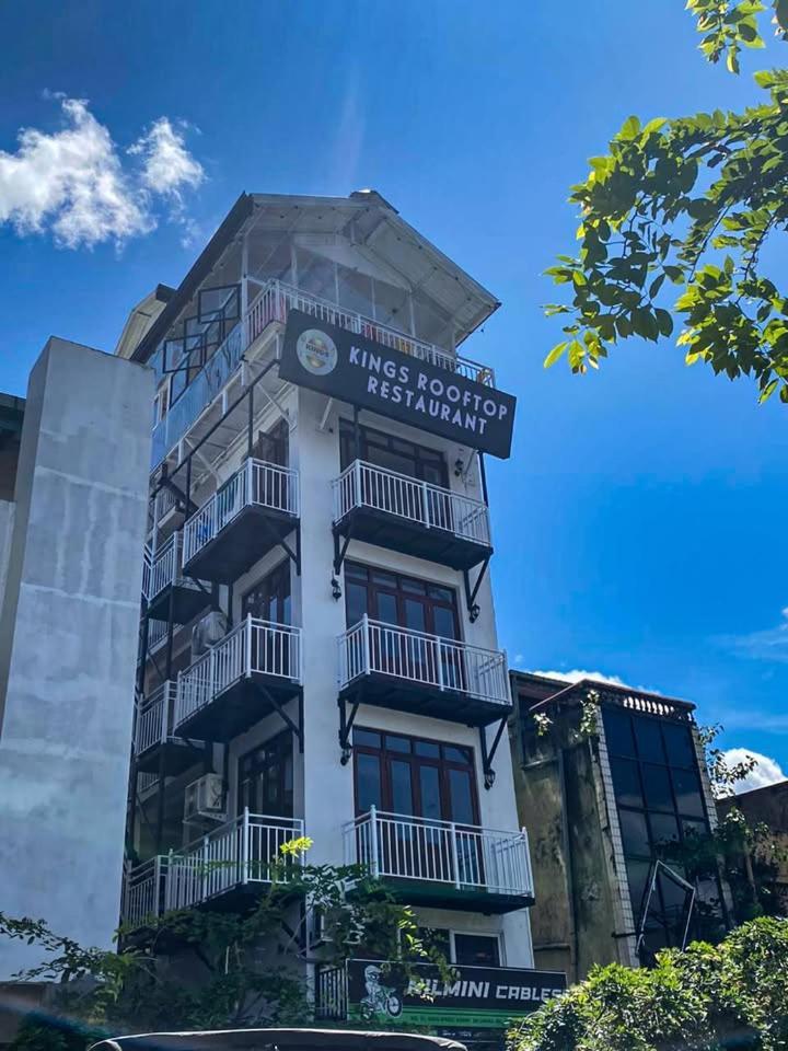 Kings Kandy Rooftop Exteriör bild